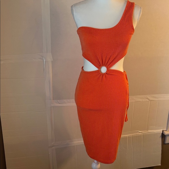 Love J Dresses & Skirts - Love J Orange Ribbed One Shoulder Cutout Bodycon Mini Dress. Sz S